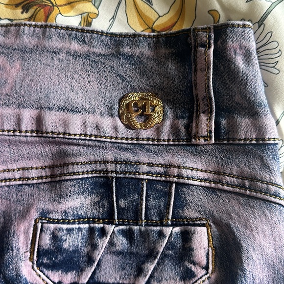 Cutie pie jeans-5 for $20 deal!!! ⭐️ - Picture 5 of 8